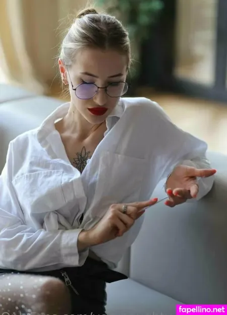 Sofi Teach OnlyFans Thumbnail #B8YNpMBKN3