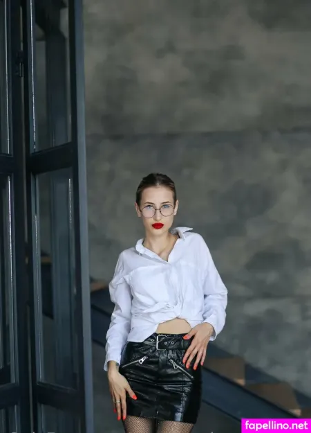 Sofi Teach OnlyFans Thumbnail #vQRh5A5Lop