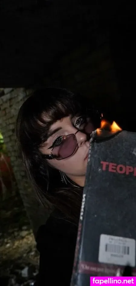 Sofi Wis OnlyFans Thumbnail #AtHmZ2Lr3R