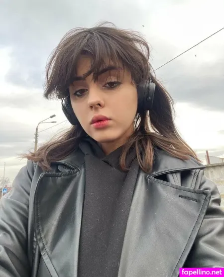 Sofi Wis OnlyFans Thumbnail #RNNFuJjGuh