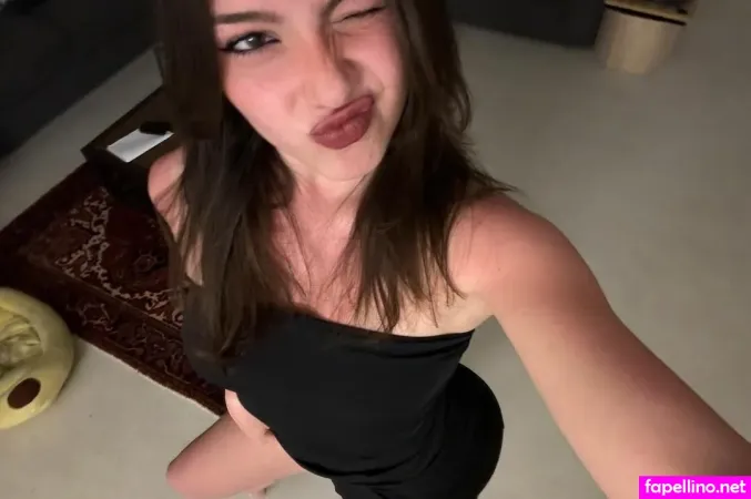 Sofia Cerio OnlyFans Thumbnail #JsZ6iiv5ZU