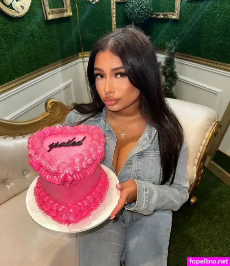 Sofia Deroian OnlyFans Thumbnail #TrwXcLx0ex