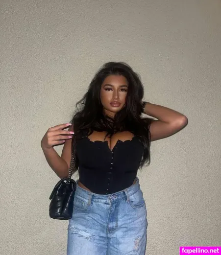 Sofia Deroian OnlyFans Thumbnail #Umv7n9I5YT