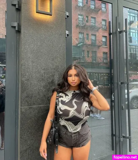 Sofia Deroian OnlyFans Thumbnail #Z5uxPStWla