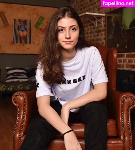 Sofia Espanha OnlyFans Thumbnail #O5VWwdmyUo