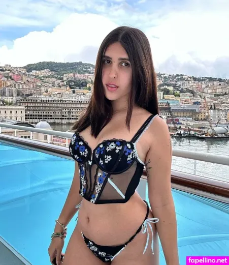 Sofia Favela OnlyFans Thumbnail #7TuLPoQLow