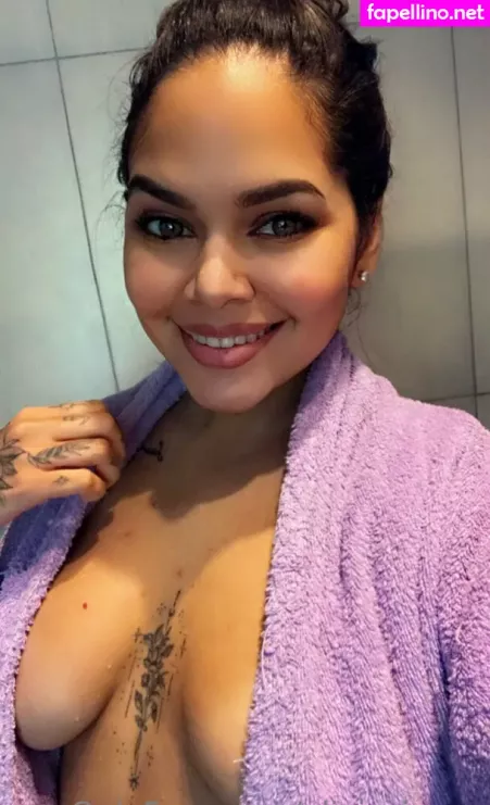 Sofia Jones2 OnlyFans Thumbnail #7S68sES7XU