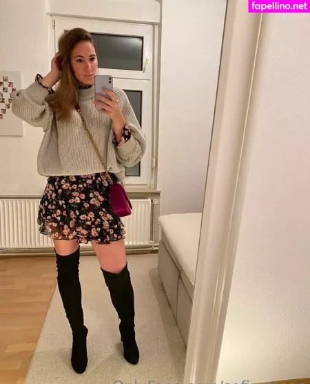 Sofia Maas OnlyFans Thumbnail #TEzAhVjZCh