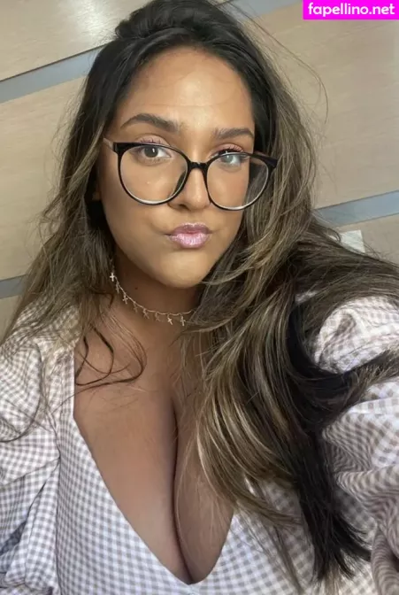 Sofia Mendonca OnlyFans Thumbnail #B4Q81tYAkP