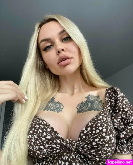 Sofia Moor OnlyFans Thumbnail #HImcSxpUDi