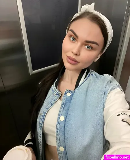 Sofia Moor OnlyFans Thumbnail #sLyf1oU6Wa