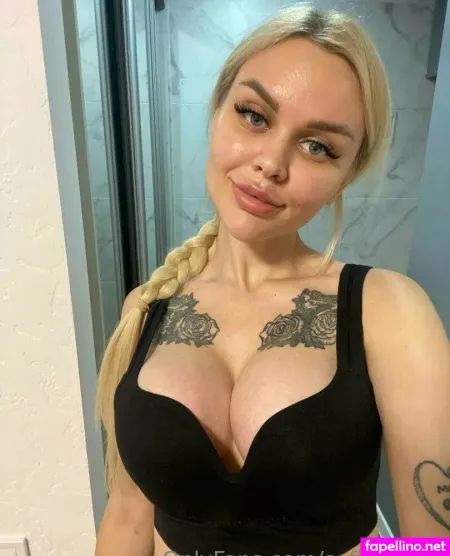 Sofia Moor OnlyFans Thumbnail #sxe3aQbiWc