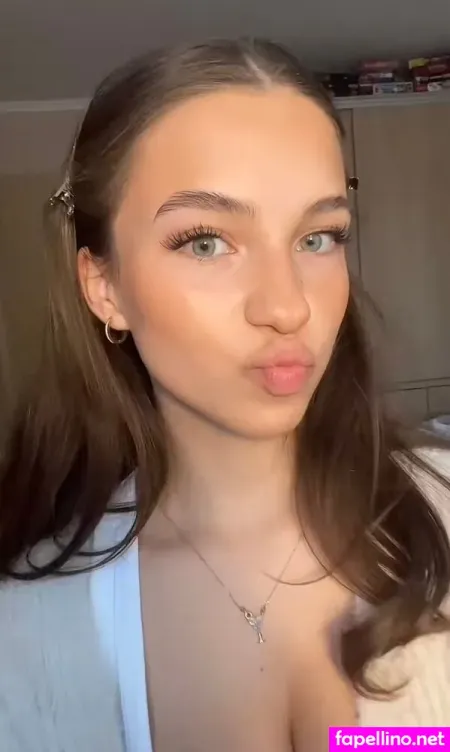 Sofia Pop OnlyFans Thumbnail #KNpbINPFVq