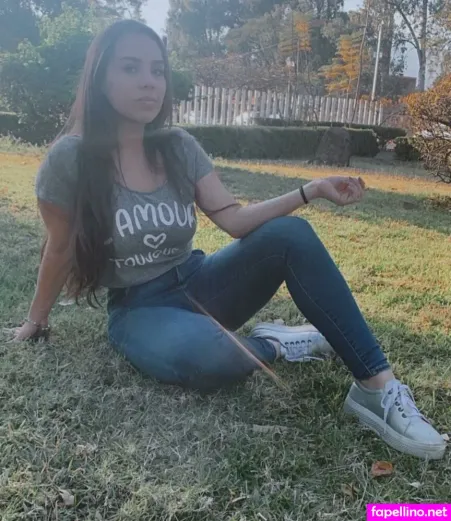 Sofia Rocha OnlyFans Thumbnail #Re68YRkEr7