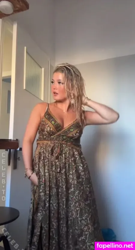 Sofia Stark OnlyFans Thumbnail #Pyb4lhfdJR