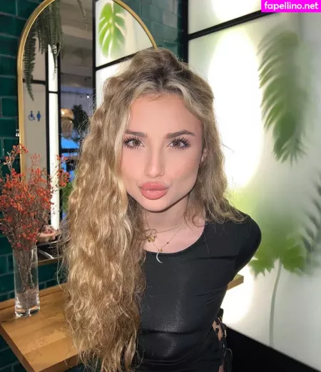 Sofia Surferss OnlyFans Thumbnail #5zIflQqTlq