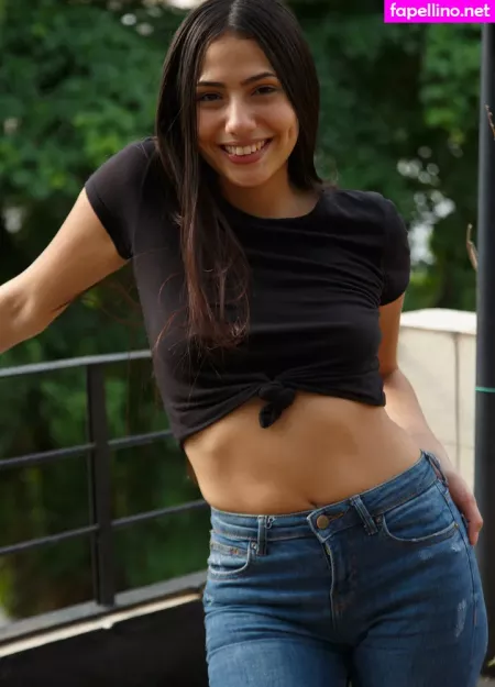 Sofia Torres OnlyFans Thumbnail #3G2cWyiEAW