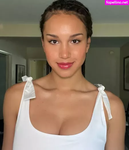 Sofia Wylie OnlyFans Thumbnail #TXTC48PZf5