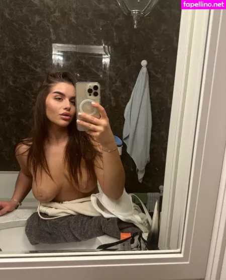 Sofia OnlyFans Thumbnail #6DZBB0tkoq