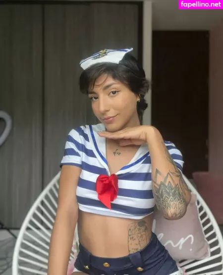 Sofia19y OnlyFans Thumbnail #CC6ioj4xDi