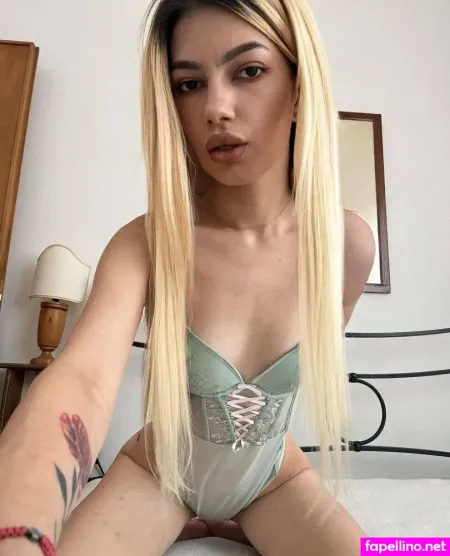Sofiaa Amber OnlyFans Thumbnail #PtF79CmzoE