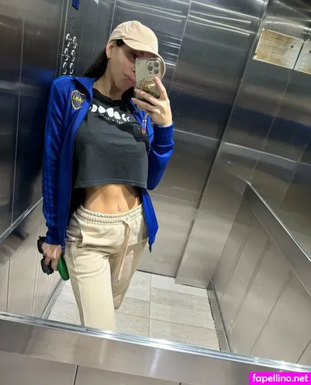 Sofiaa Moreno OnlyFans Thumbnail #V2cfFvFUym