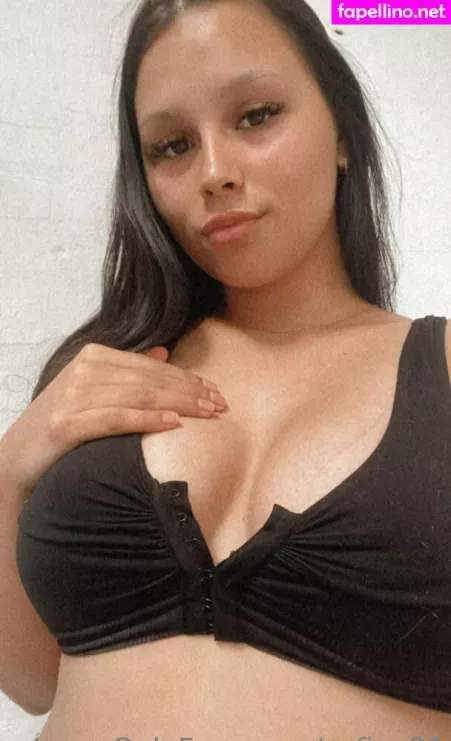 Sofiaa21 OnlyFans Thumbnail #WQg5E43vGt