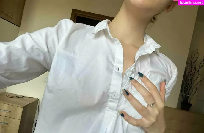 Sofiaa2307 OnlyFans Thumbnail #6tDqLgh3Jq