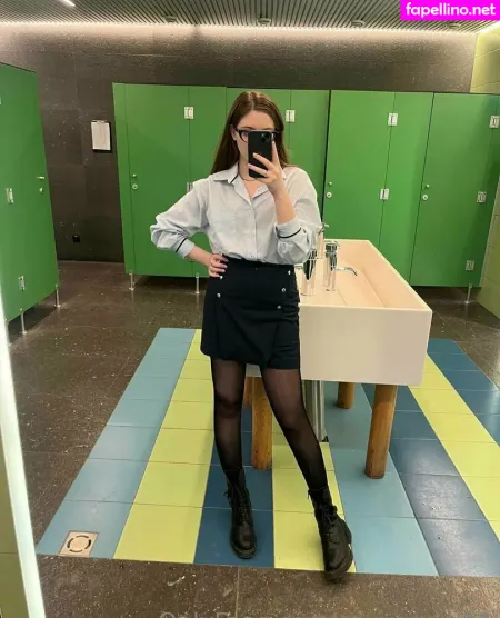 Sofiaa2307 OnlyFans Thumbnail #WwbxEbN9qo