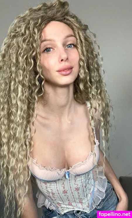 Sofiaaamillerrr OnlyFans Thumbnail #WETEgqI0Do