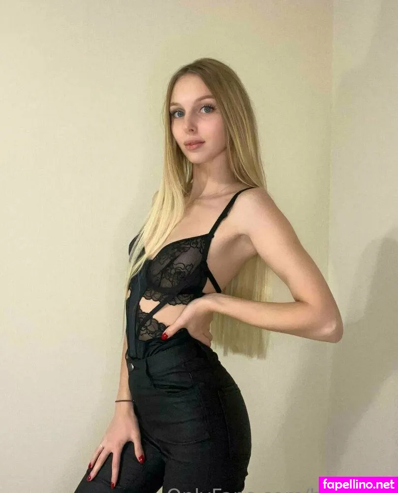 sofiaaaparker, sofiaaaparkerlife Nude Leaked OnlyFans Photo #SfR4CPLXY0