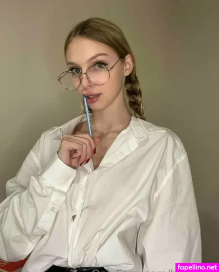 Sofiaaaparker OnlyFans Thumbnail #uqPipd2tEx