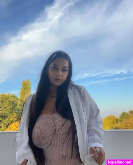 Sofiaacutiee OnlyFans Thumbnail #SRTnZhaxHm