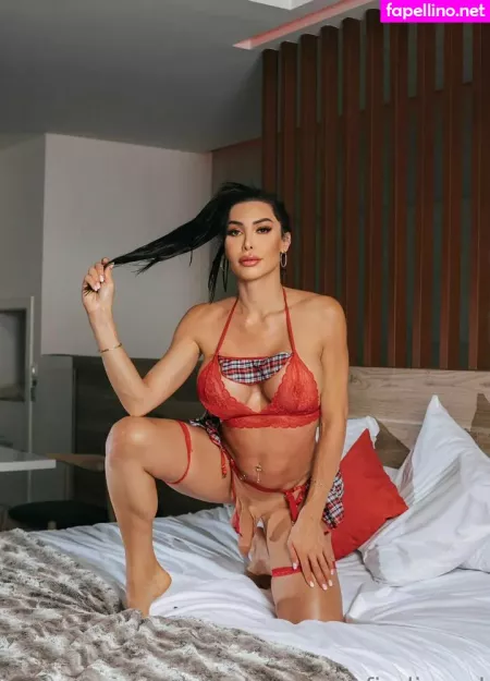Sofiadiorxxl OnlyFans Thumbnail #G1Htlz8B2j