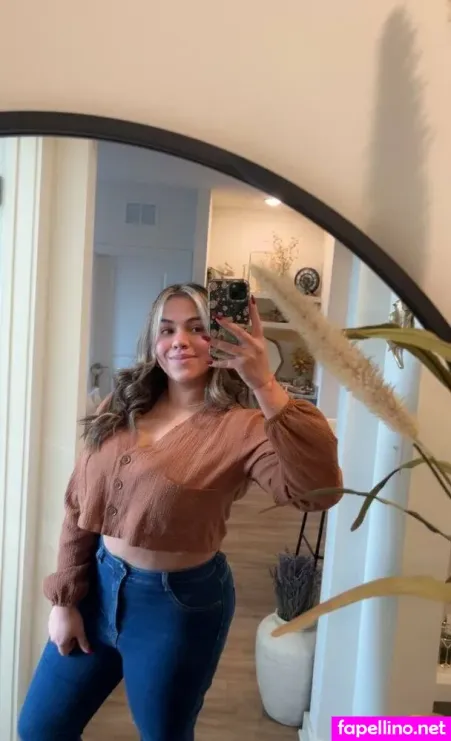 Sofiahello OnlyFans Thumbnail #HfKJKKPsUq