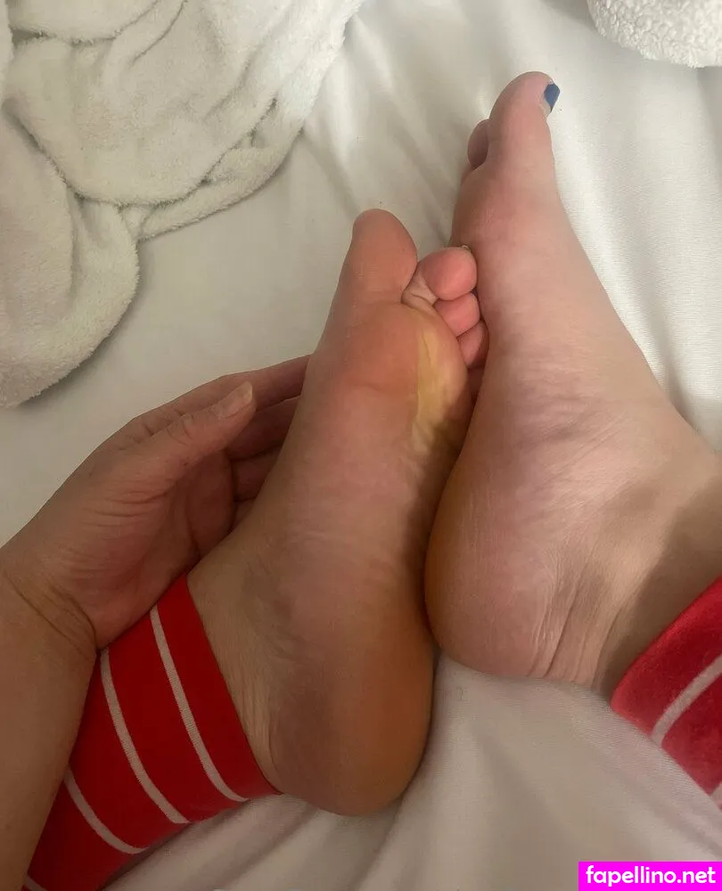 sofiajewelsfeet, sofie_jewelc Nude Leaked OnlyFans Photo #4Bb9910s44
