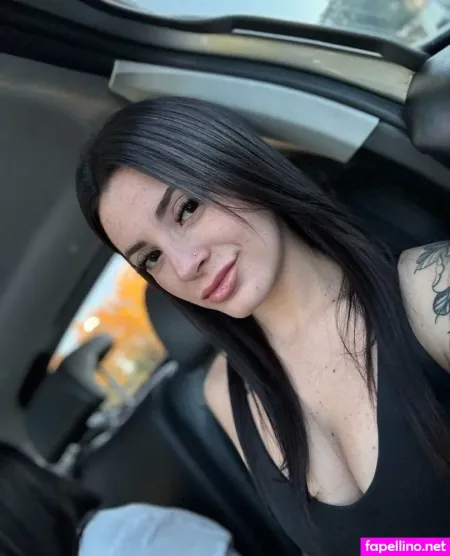 Sofianerea OnlyFans Thumbnail #4kzc4cThBS