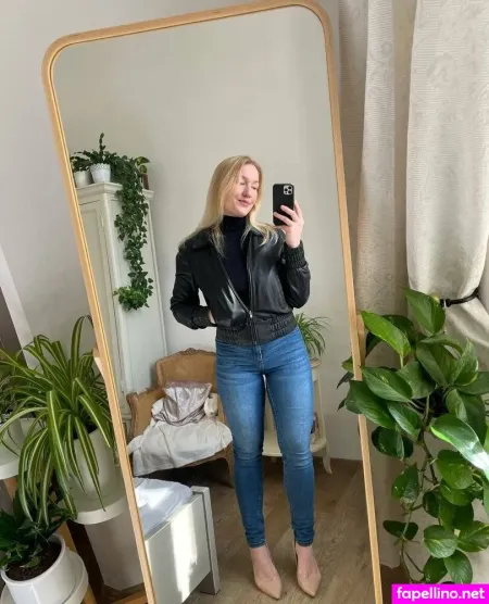Sofianovak OnlyFans Thumbnail #SPfCzWo3Vx