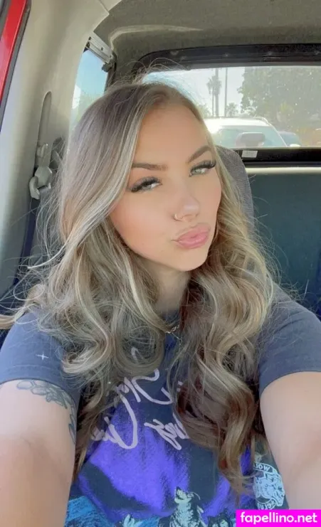 Sofiarosefree OnlyFans Thumbnail #33GniRaEWf