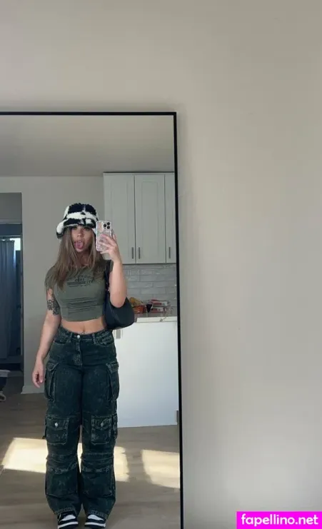 Sofiarosefree OnlyFans Thumbnail #RkBpX0W5LS