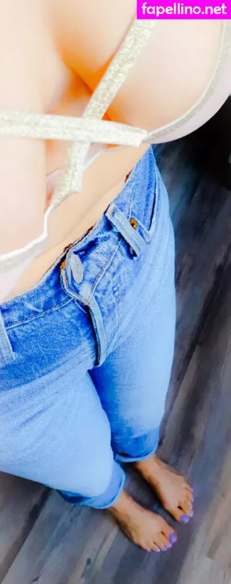 Sofiastoes OnlyFans Thumbnail #9feu6Nolur