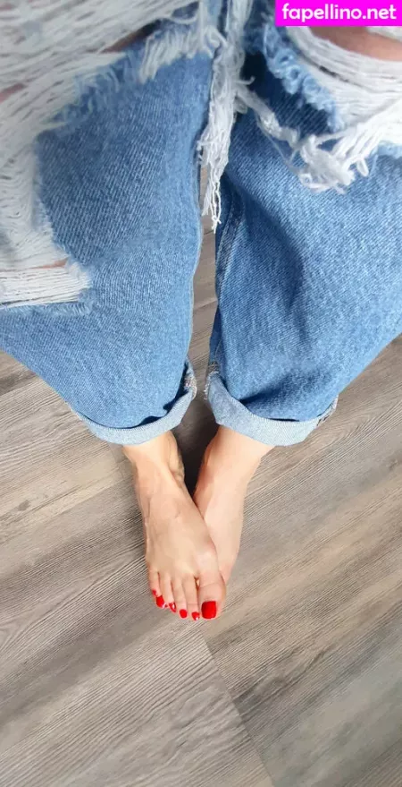 Sofiastoes OnlyFans Thumbnail #CTcH63nNUX