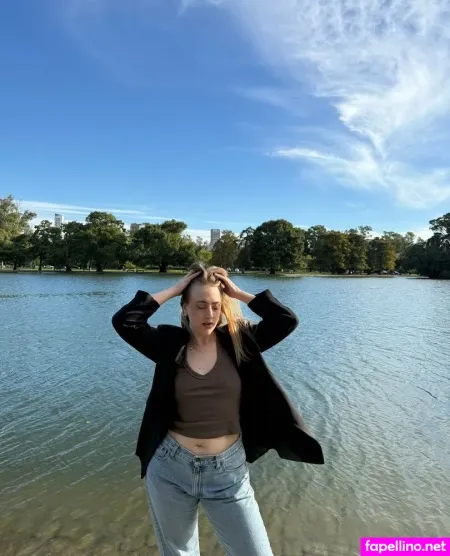 Sofiavixxxen OnlyFans Thumbnail #3O9yPjXJ6s