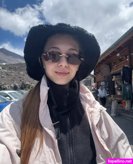 Sofibloom OnlyFans Thumbnail #vcOPK8MxoB