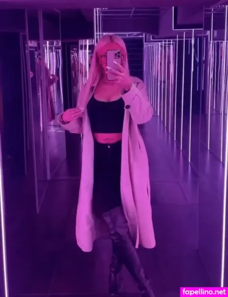 Sofie Christin OnlyFans Thumbnail #9E1ayDVSR2