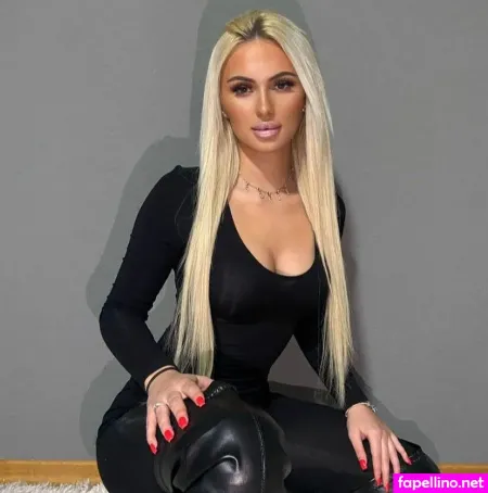 Sofie Christin OnlyFans Thumbnail #YZZgHJfFzt