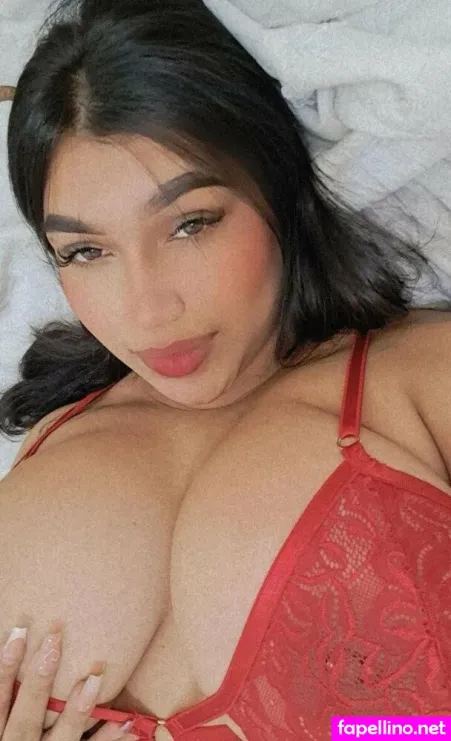 Sofie Juggs OnlyFans Thumbnail #MqdUAMAMY4