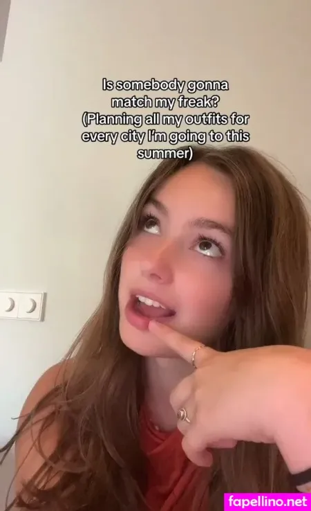 Sofie Snoeck OnlyFans Thumbnail #LWpFMCgUQn