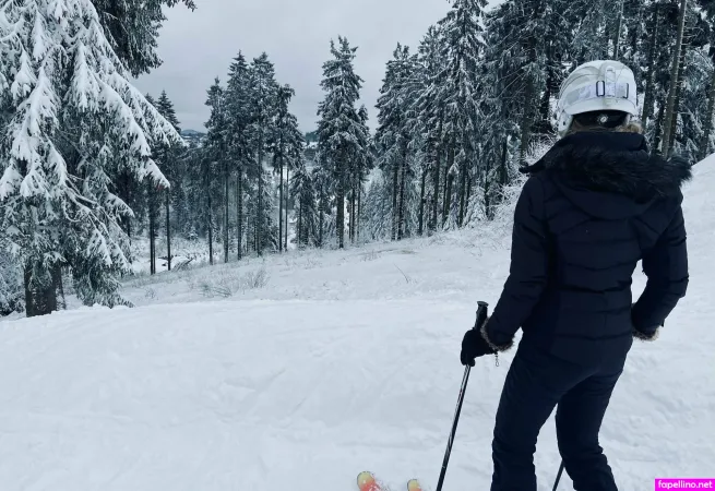 Sofie Von Loewenturm OnlyFans Thumbnail #4GyRObdL00