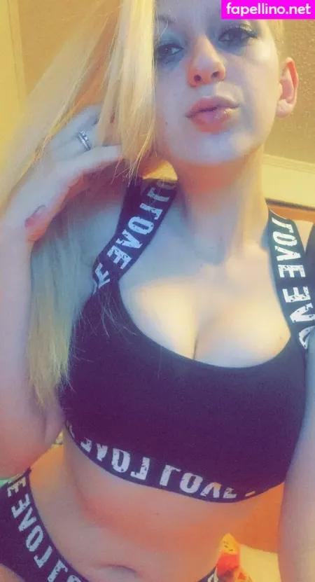 Sofieyoungxxx OnlyFans Thumbnail #Xg0WLtFYpn